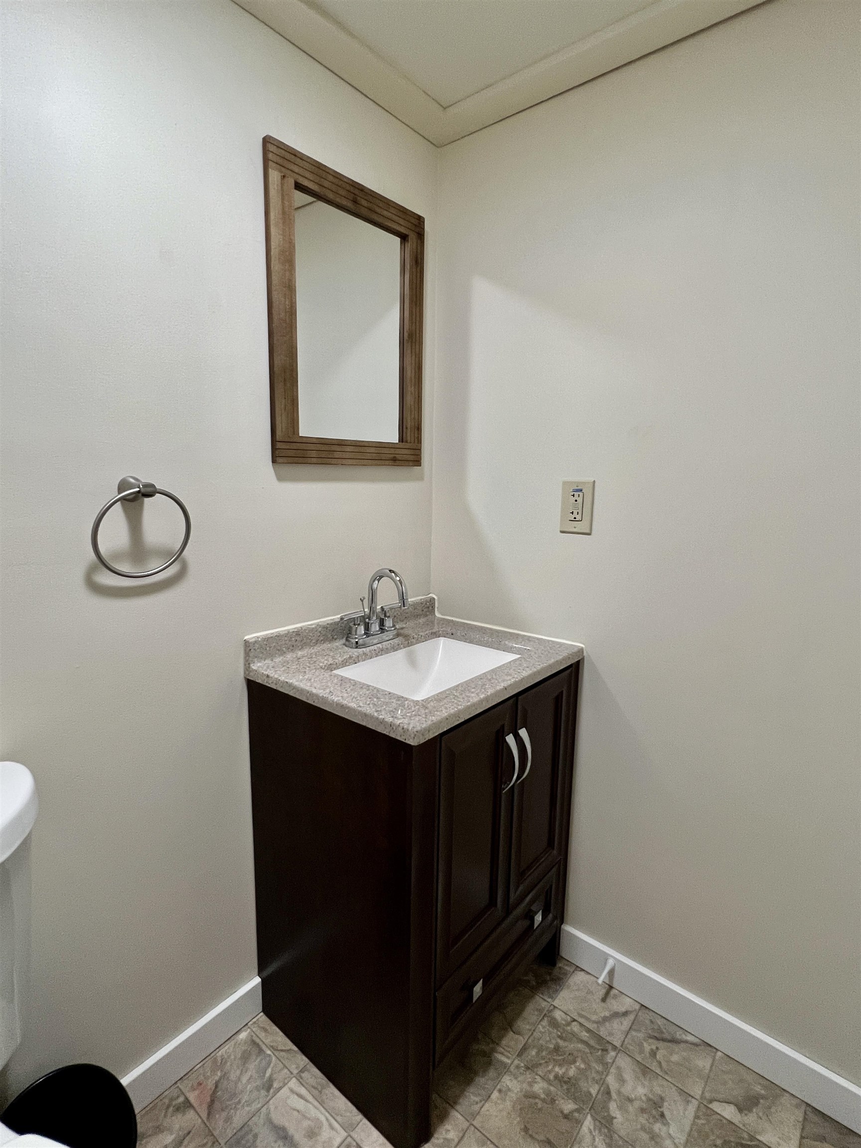5 Old Mill Pond Road, Unit 5 Windsor, VT 05089 - Photo 26 of 31 Gallery Image 26