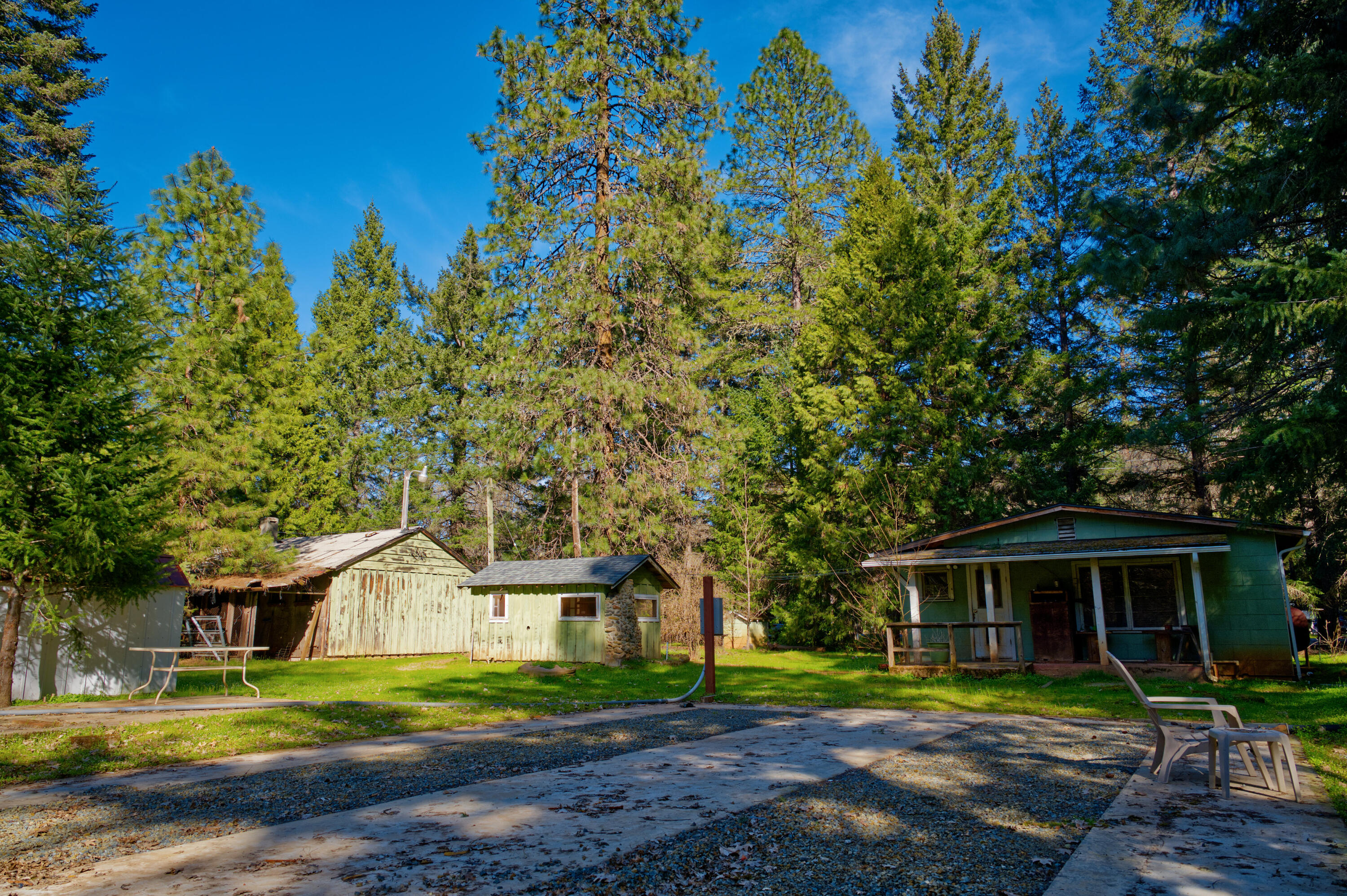 389 Boyer Road Grants Pass, OR 97526 - Photo 9 of 15 AKM_4938