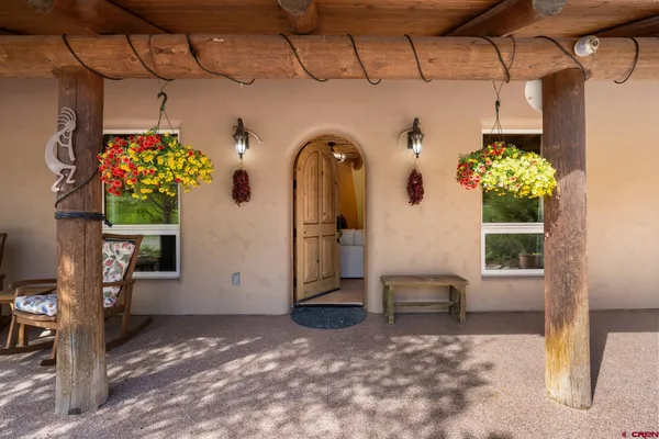 a view of a garage