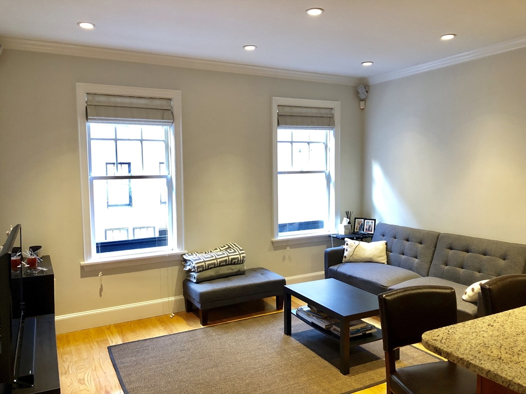 30 Anderson Street, Unit #2 Boston, MA 02114 - Photo 2 of 7
