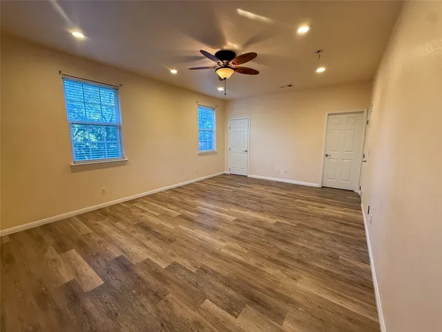 $2,400 | 975 State Highway 95, Bastrop, TX 78602