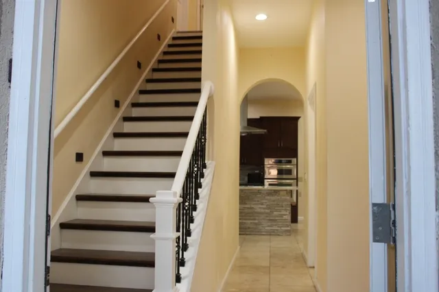 $2,400 | 975 State Highway 95, Bastrop, TX 78602