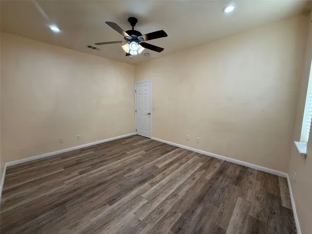 $2,400 | 975 State Highway 95, Bastrop, TX 78602