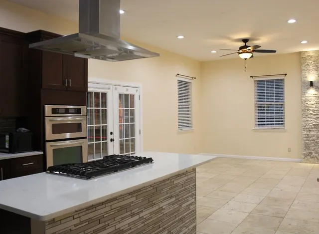 $2,400 | 975 State Highway 95, Bastrop, TX 78602