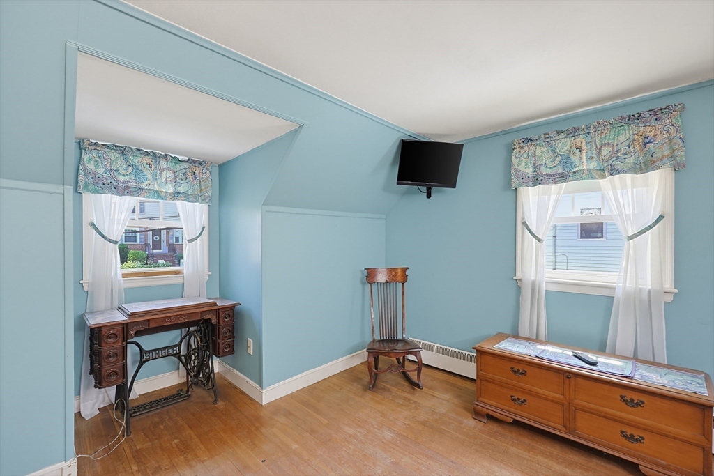 11 Bright Street Waltham, MA 02453 - Photo 26 of 34