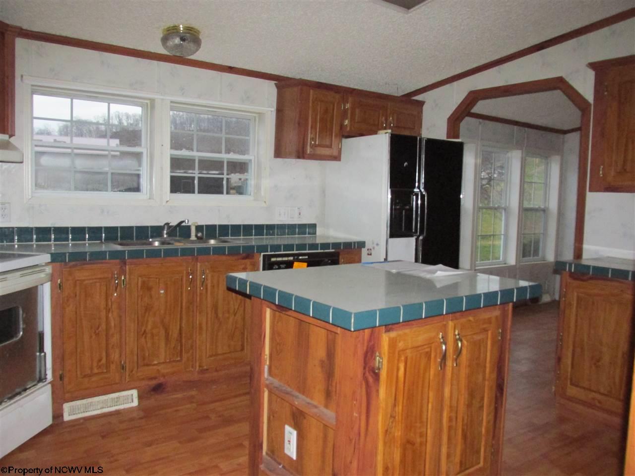 1746 Snowbird Road West Union, WV 26456 - Photo 5 of 16 Gallery Image 5