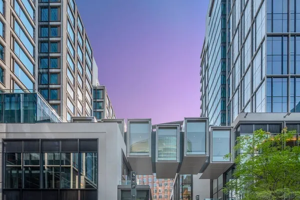$9,800 | 135 Seaport Boulevard, Unit 2001, Boston, MA 02210