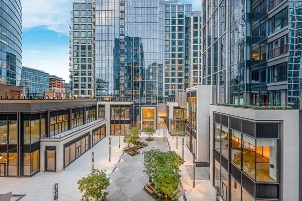 $9,800 | 135 Seaport Boulevard, Unit 2001, Boston, MA 02210