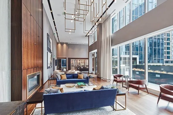 $9,800 | 135 Seaport Boulevard, Unit 2001, Boston, MA 02210