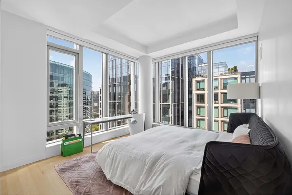 $9,800 | 135 Seaport Boulevard, Unit 2001, Boston, MA 02210