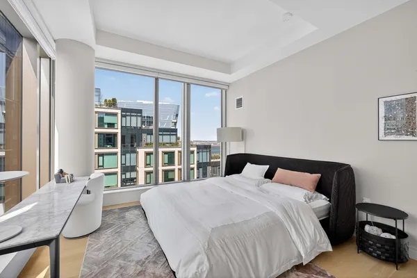 $9,800 | 135 Seaport Boulevard, Unit 2001, Boston, MA 02210