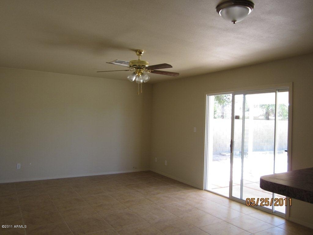 3529 West Shangri-la Road Phoenix, AZ 85029 - Photo 3 of 10 Shangri La Family Room