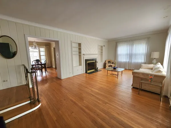 $398,000 | 5020 Pratt Avenue, Skokie, IL 60077