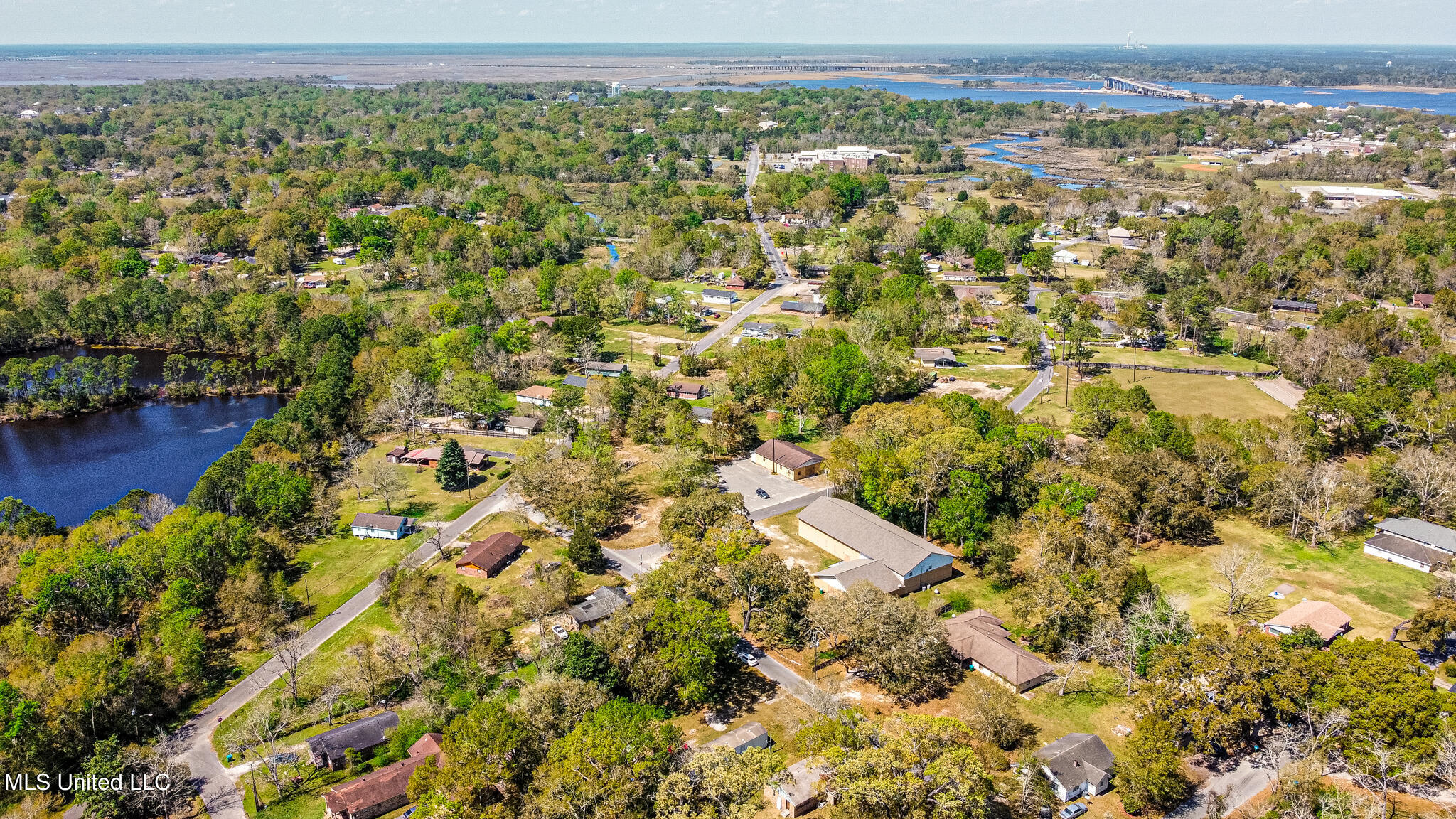 Nhn Pearl Avenue Moss Point, MS 39563 - Photo 5 of 11 RemoteMediaFile_6554390_0_2022_03_28_14_
