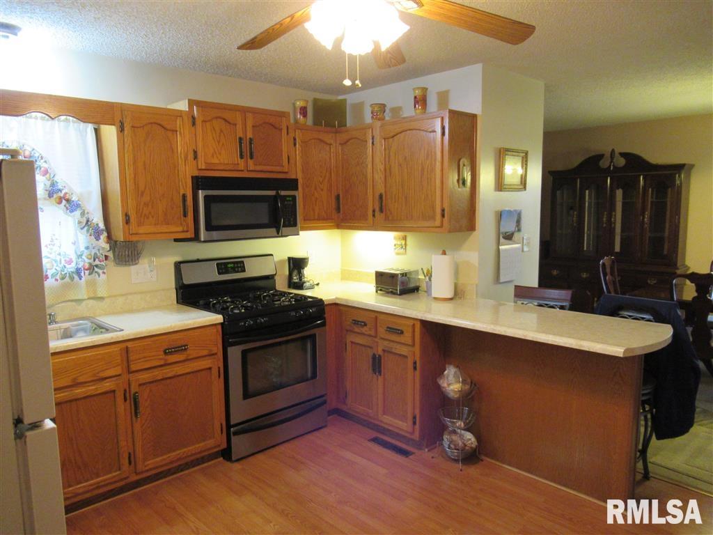 2728 York Road Springfield, IL 62703 - Photo 8 of 21