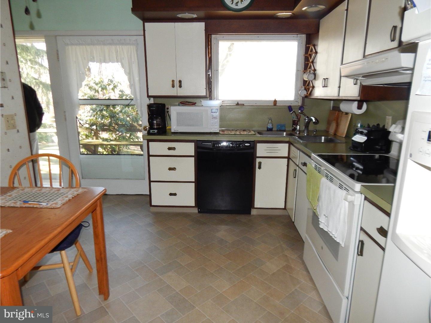 838 Temple Road Pottstown, PA 19465 - Photo 6 of 25