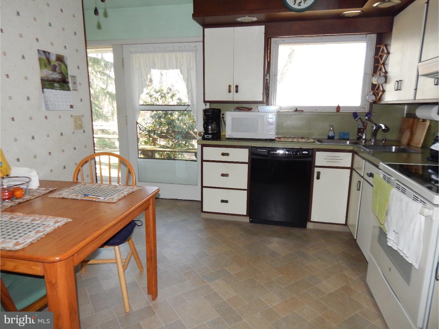838 Temple Road Pottstown, PA 19465 - Photo 7 of 25