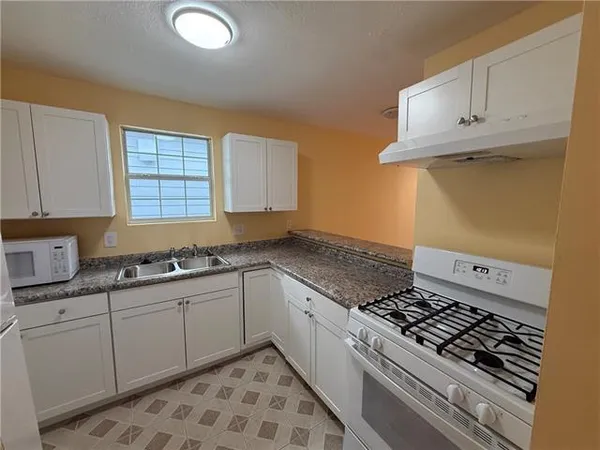 $2,200 | 3111 Diana Street, New Orleans, LA 70114