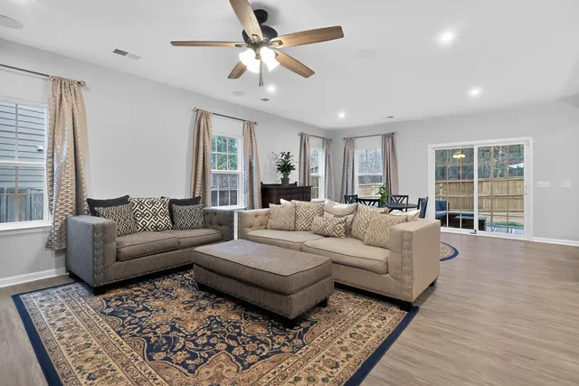 $380,000 | 662 Windward Lane, Duncan, SC 29334