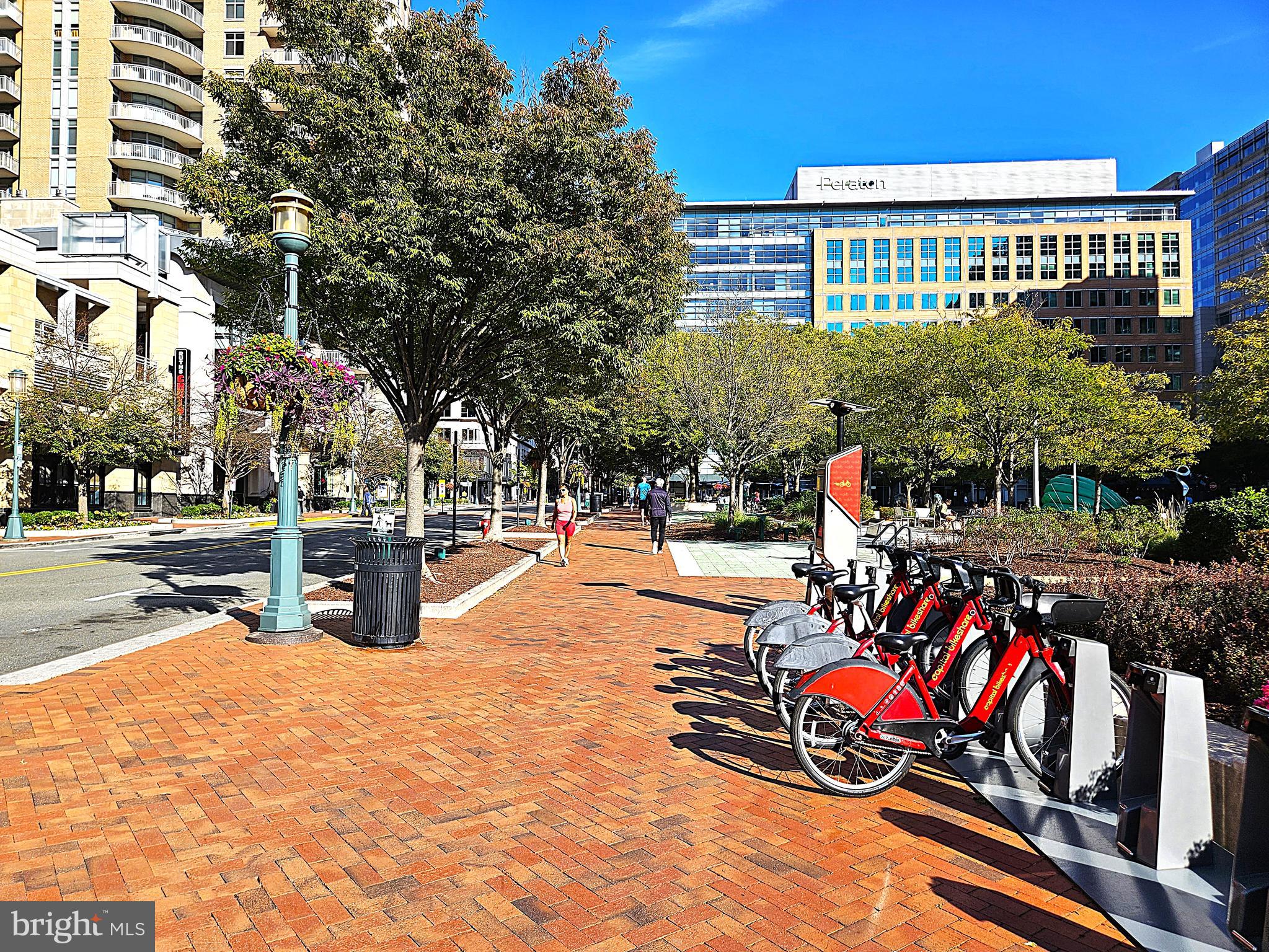 12000 Market Street, Unit 283 Reston, VA 20190 - Photo 35 of 36 a view of outdoor space with seating area