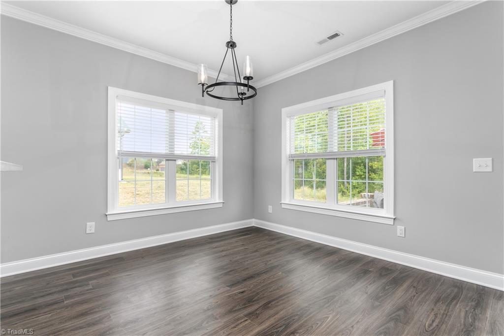 2822 Fallin Court High Point, NC 27262 - Photo 14 of 37 Gallery Image 14