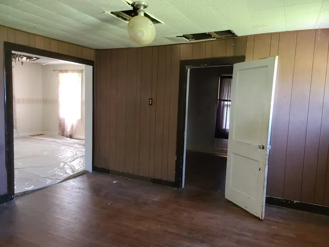 $27,000 | 1015 North Plum Street, Wellington, KS 67152