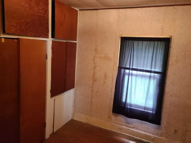 $27,000 | 1015 North Plum Street, Wellington, KS 67152