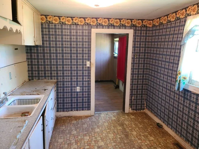 $27,000 | 1015 North Plum Street, Wellington, KS 67152