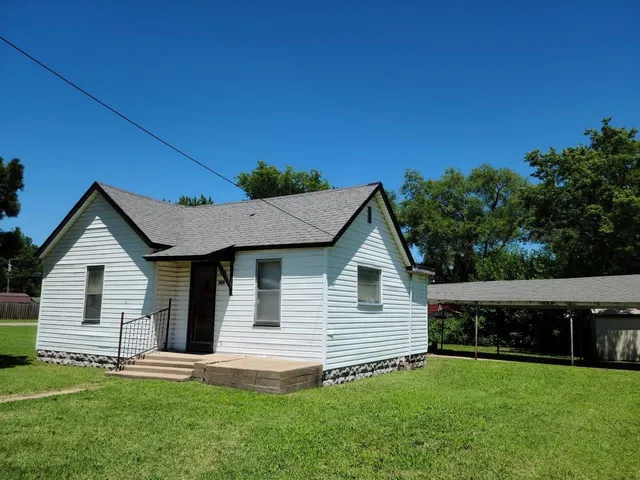 $27,000 | 1015 North Plum Street, Wellington, KS 67152