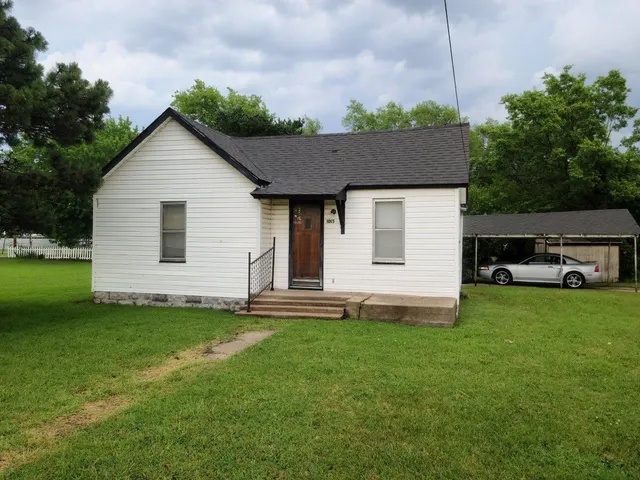 $27,000 | 1015 North Plum Street, Wellington, KS 67152