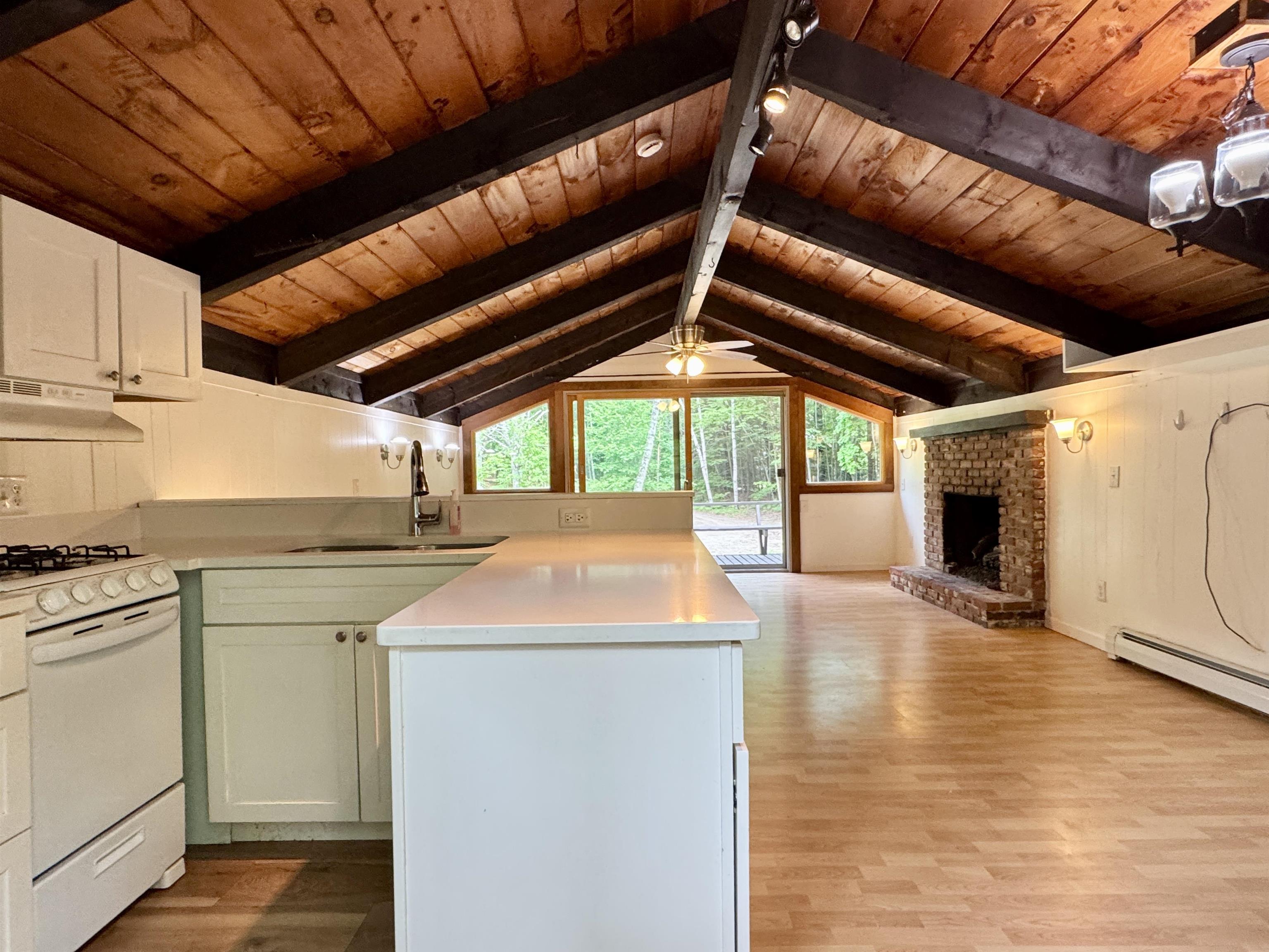 314 Old Bartlett Road Conway, NH 03860 - Photo 3 of 36