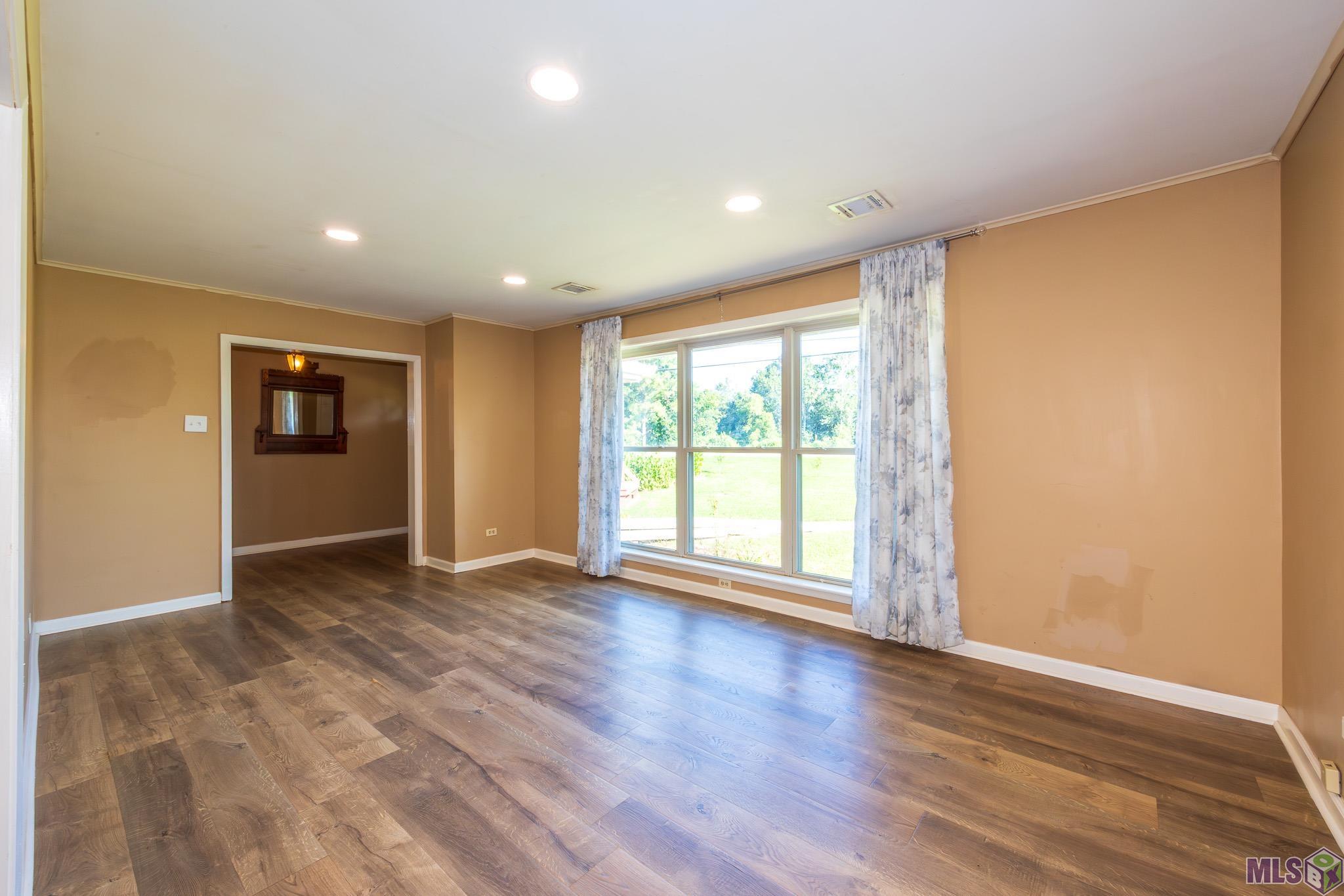 3426 Highway 1 Raceland, LA 70394 - Photo 9 of 35