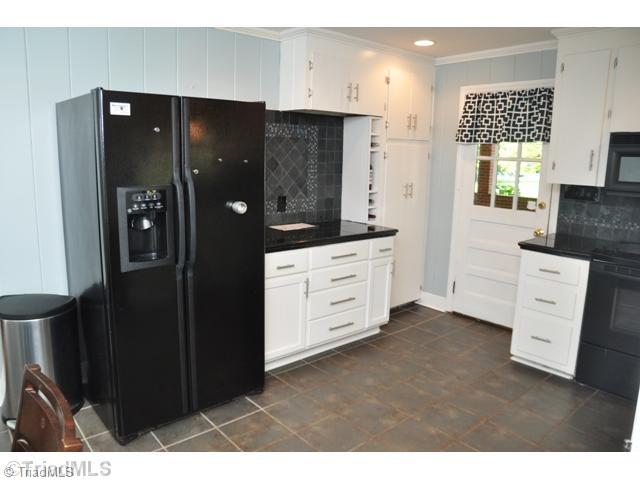 Kitchen. 
