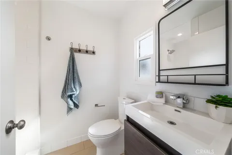 $1,095,000 | 1741 Tustin Avenue, Unit 5C, Costa Mesa, CA 92627