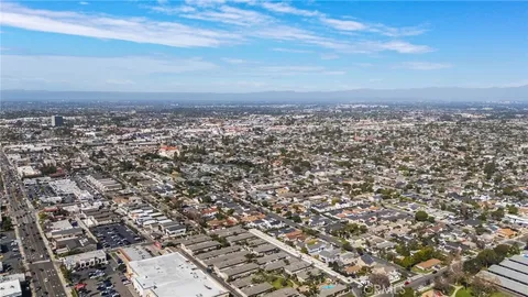 $1,155,000 | 1741 Tustin Avenue, Unit 5C, Costa Mesa, CA 92627
