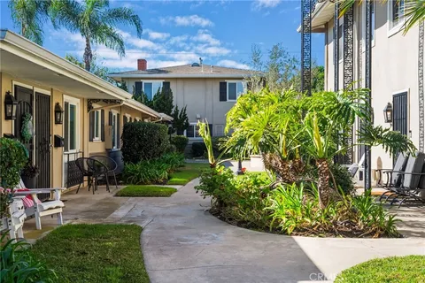 $1,155,000 | 1741 Tustin Avenue, Unit 5C, Costa Mesa, CA 92627