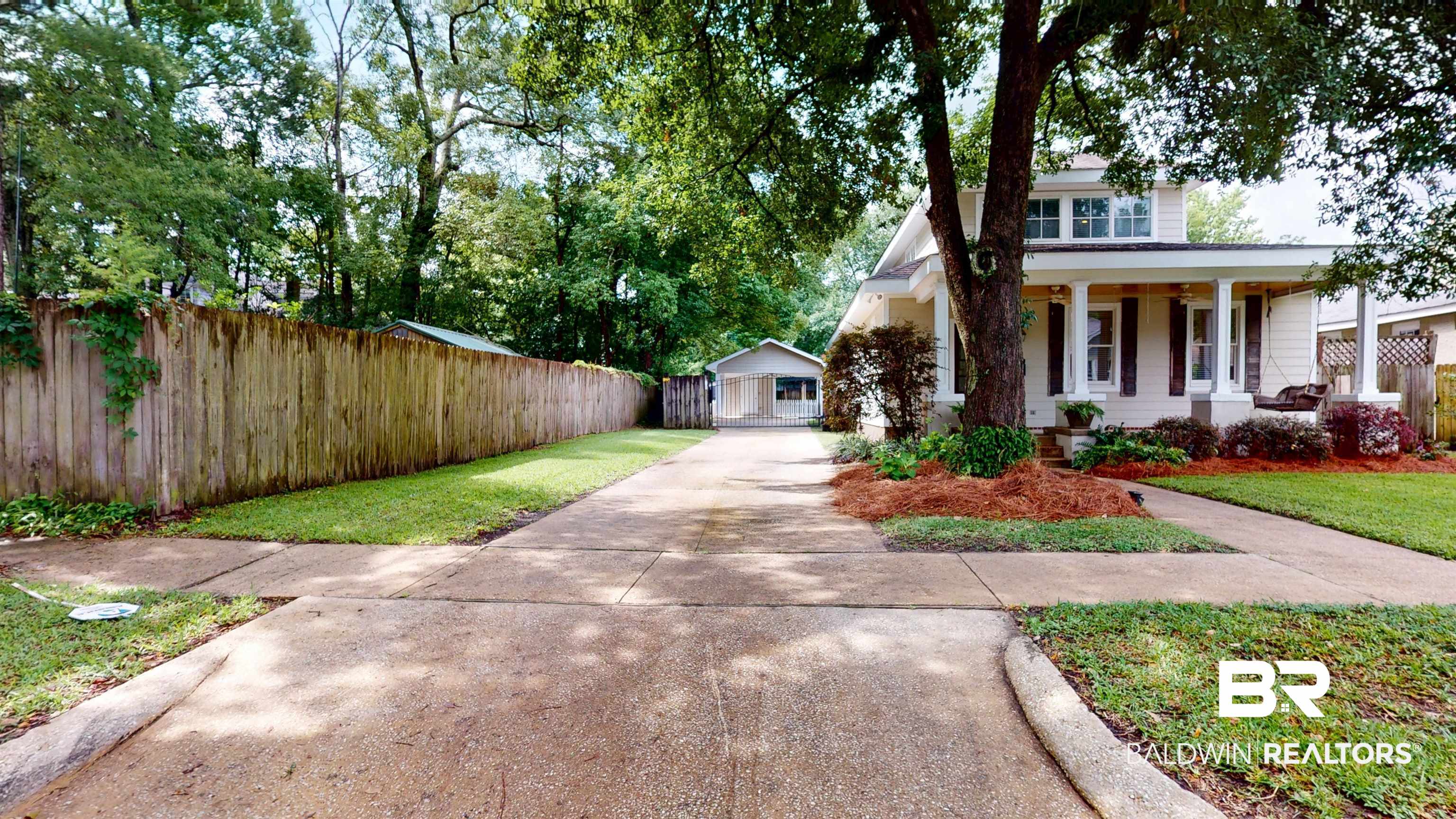 1651 Laurel Street Mobile, AL 36604 - Photo 28 of 28 Front Of Structure