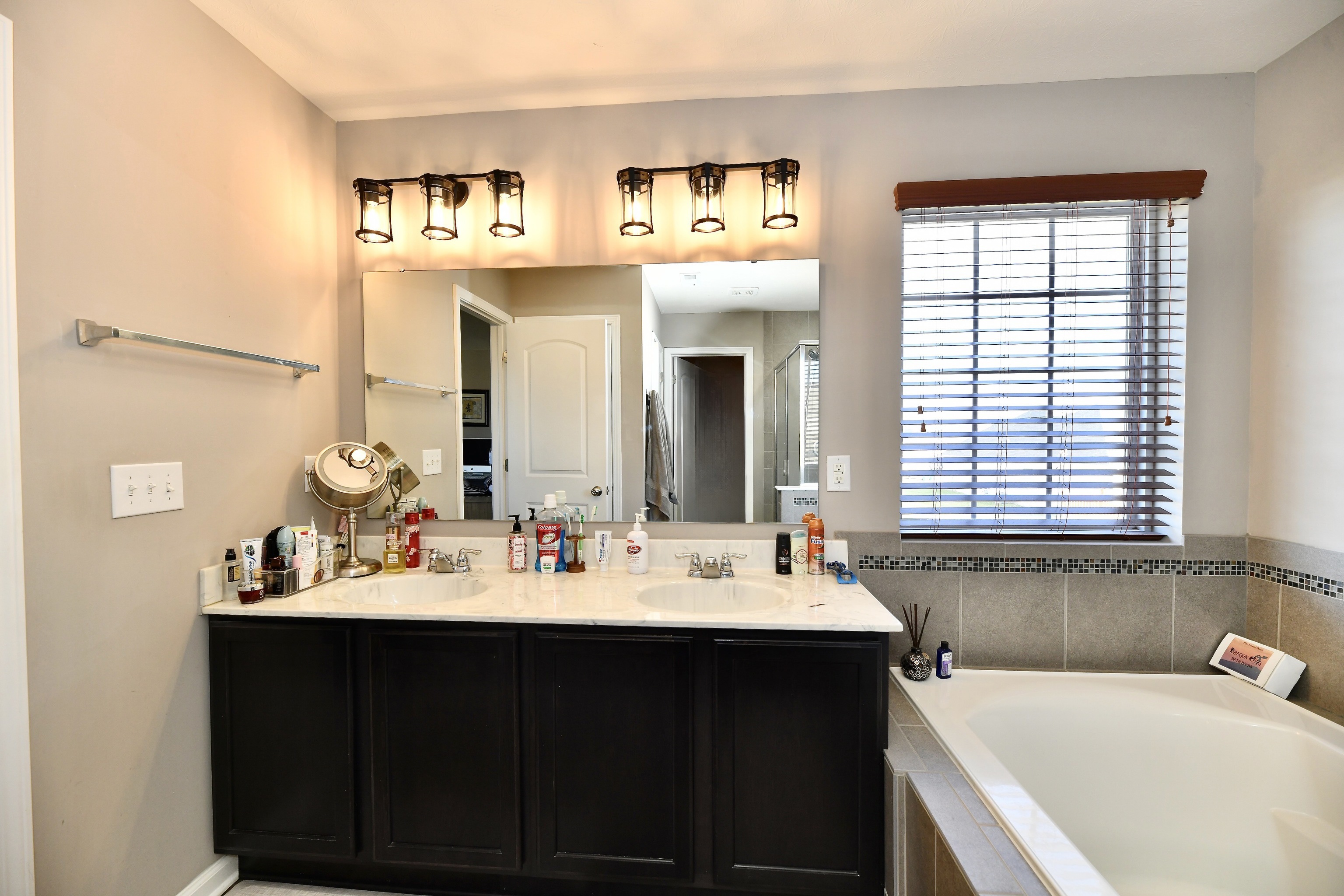 8036 Kilborn Way Avon, IN 46123 - Photo 19 of 37