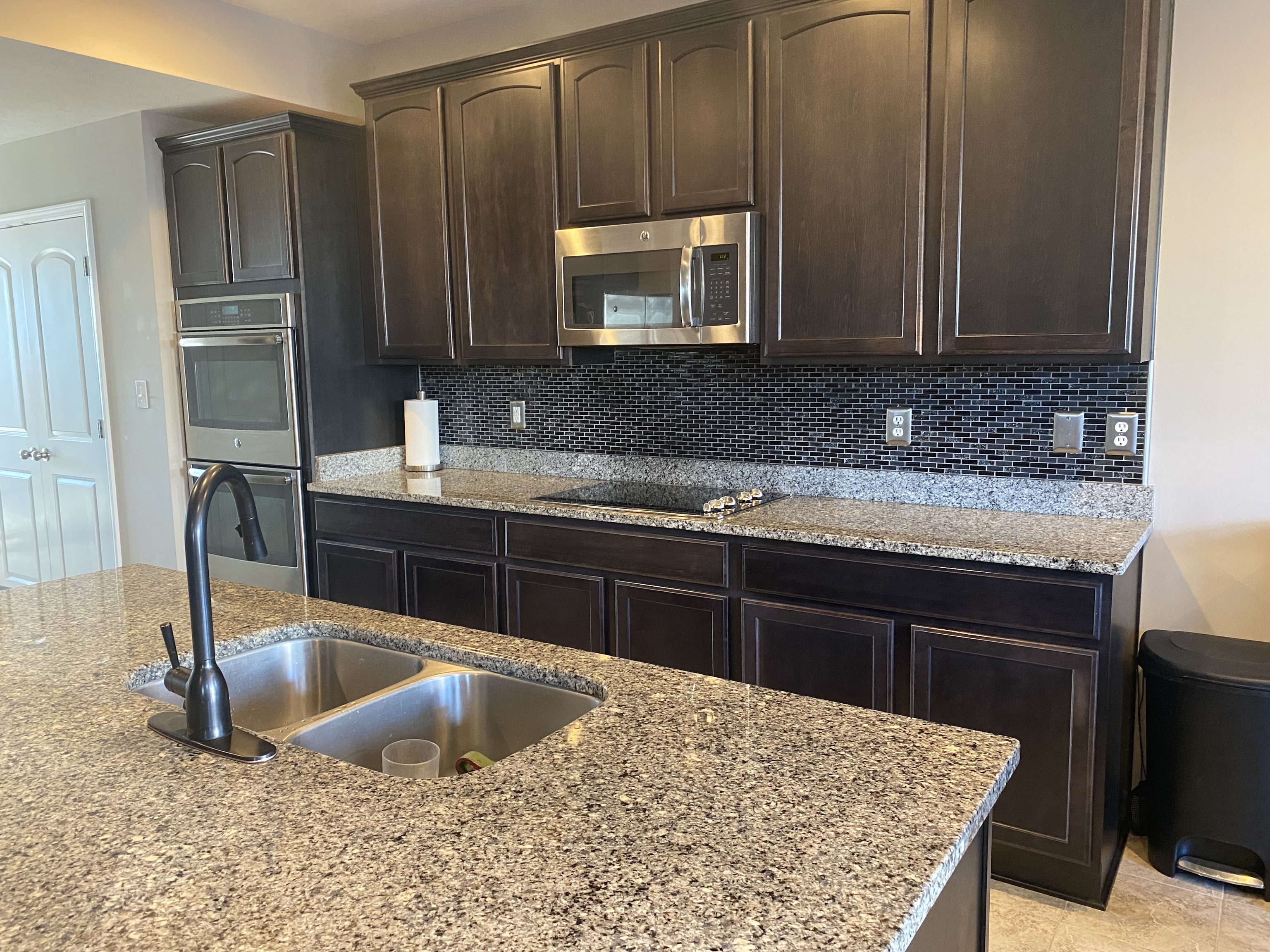 8036 Kilborn Way Avon, IN 46123 - Photo 5 of 37