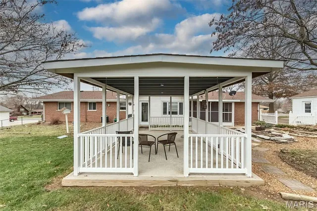 $400,000 | 2949 Oetting Drive, St. Charles, MO 63303