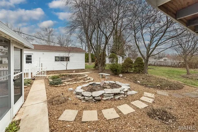 $400,000 | 2949 Oetting Drive, St. Charles, MO 63303