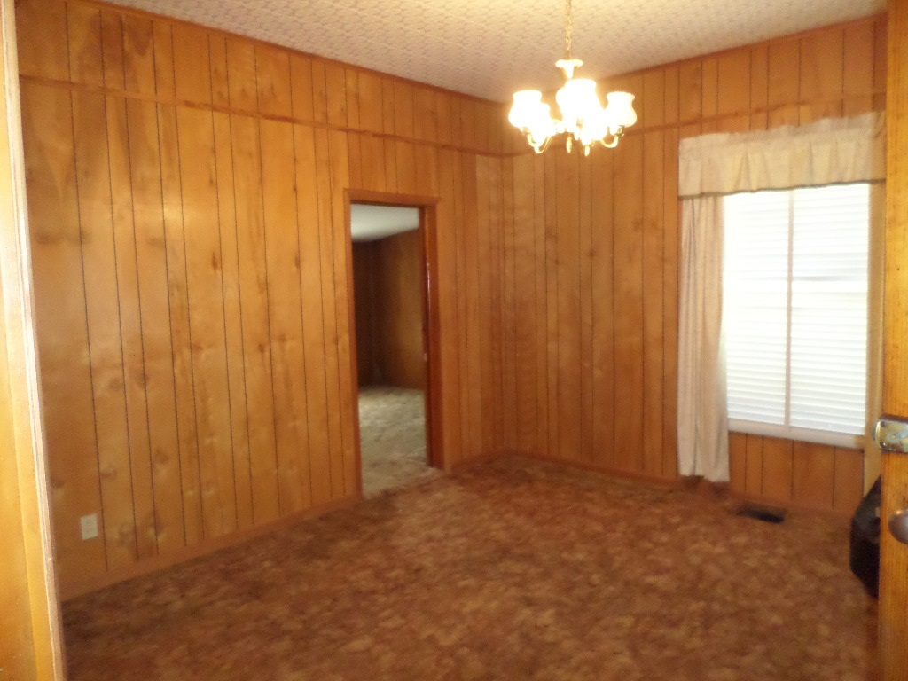 511 East 6th Street Rochester, IN 46975 - Photo 9 of 13