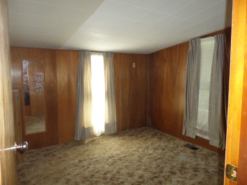 511 East 6th Street Rochester, IN 46975 - Photo 10 of 13