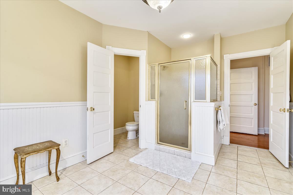 15 High Street Round Hill, VA 20141 - Photo 29 of 57 Walk in Shower and private Toilet Rm