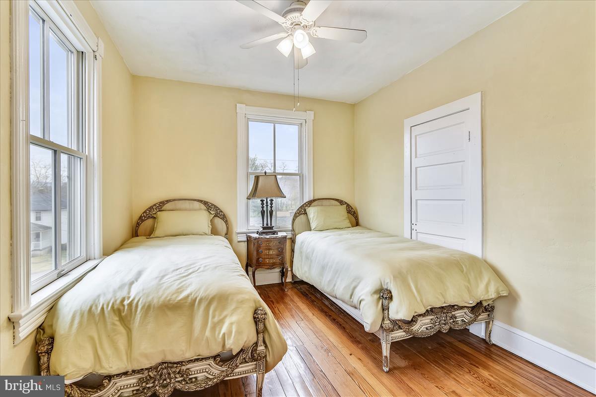 15 High Street Round Hill, VA 20141 - Photo 40 of 57 Bedroom 4