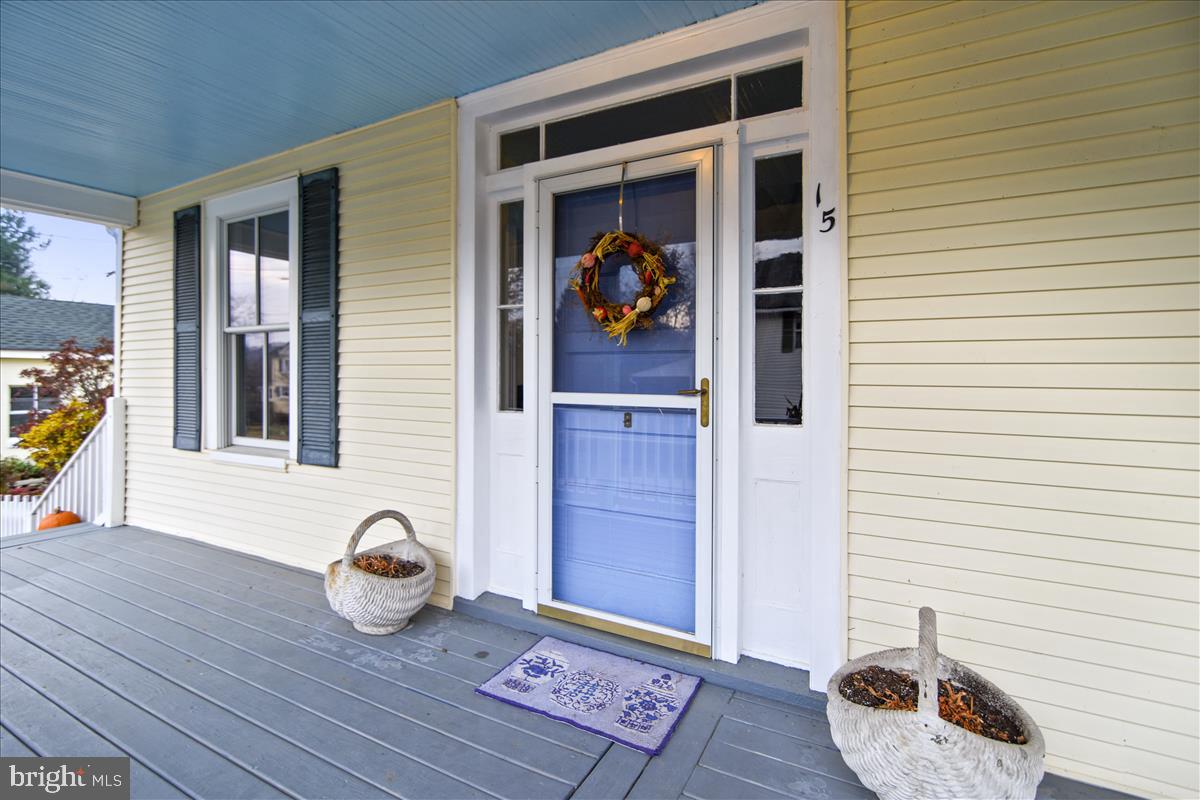 15 High Street Round Hill, VA 20141 - Photo 6 of 57 Front Door