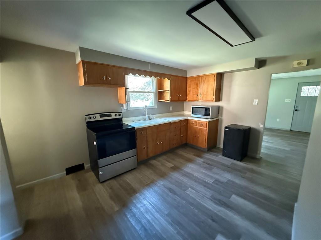 3145 Jacks Run Road White Oak, PA 15131 - Photo 4 of 19