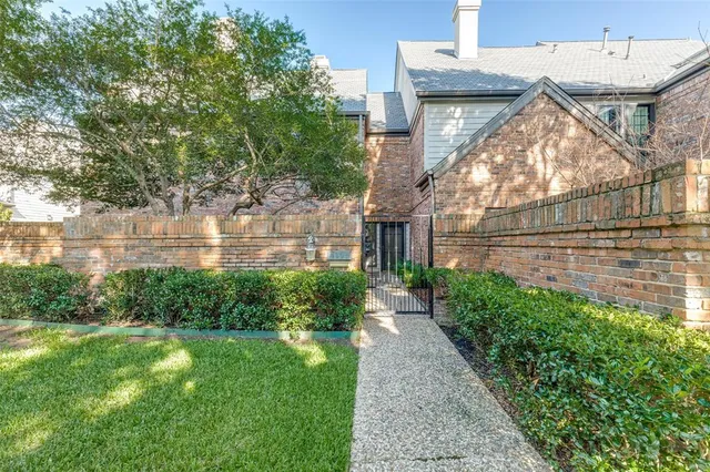 $540,000 | 4358 Westside Drive, Highland Park, TX 75209