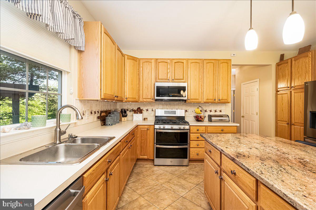 5720 Little Spring Way Frederick, MD 21704 - Photo 17 of 77
