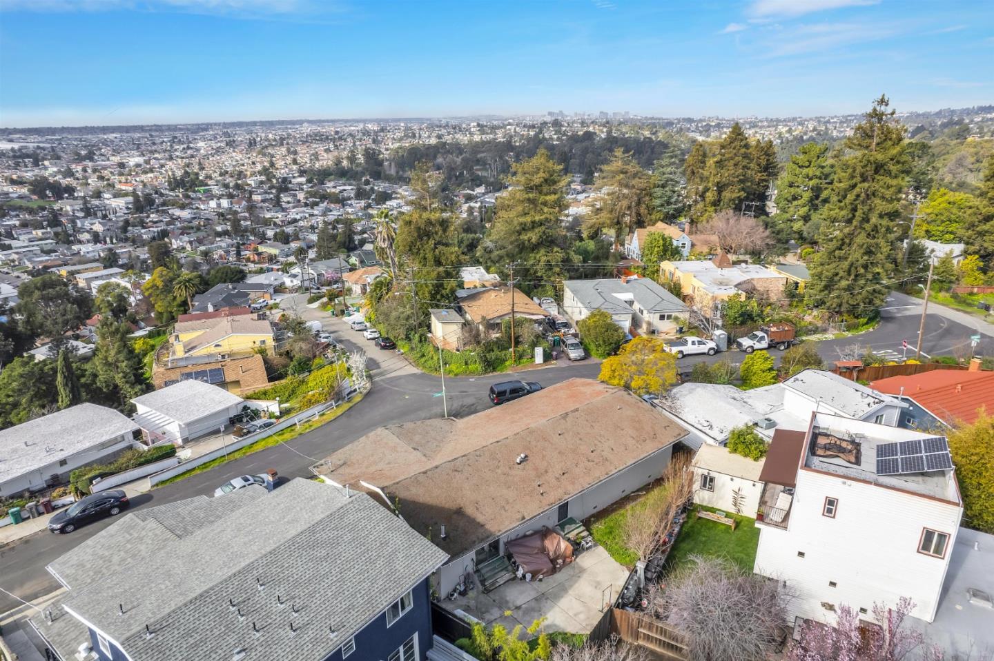 6530 Simson Street Oakland, CA 94605 - Photo 13 of 14 an aerial view of residential houses with outdoor space